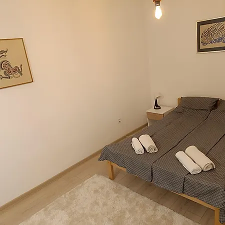 Stan Na Dan - Lara Daire *